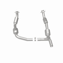 Load image into Gallery viewer, MagnaFlow Exhaust Products 5481640 California CARB Direct-Fit Catalytic Converter for Select Ford E-150, Ford E-250
