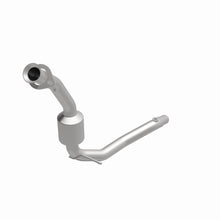 Load image into Gallery viewer, MagnaFlow Exhaust Products 50204 HM Grade Direct-Fit Catalytic Converter for Select Chrysler Concorde, Chrysler LHS, Chrysler New Yorker, Dodge Intrepid, Eagle Vision