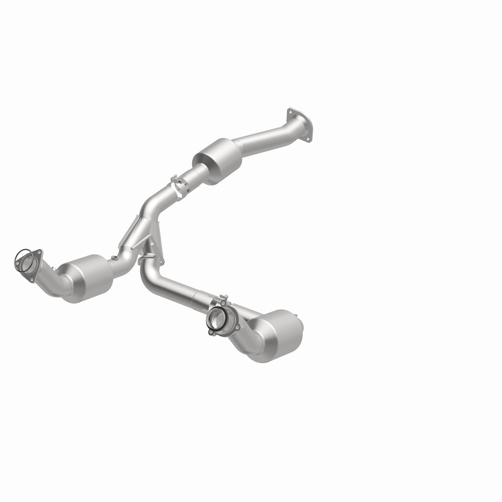 MagnaFlow Exhaust Products 280745 OEM Grade Direct-Fit Catalytic Converter for Select Chevrolet Silverado HD, Chevrolet Silverado HD, GMC Sierra HD, GMC Sierra HD