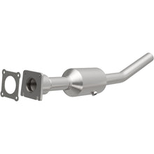Load image into Gallery viewer, MagnaFlow Exhaust Products 5561734 California CARB Direct-Fit Catalytic Converter for Select Chrysler PT Cruiser