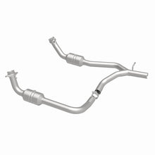 Load image into Gallery viewer, MagnaFlow Exhaust Products 52153 OEM Grade Direct-Fit Catalytic Converter for Select Ford E-150, Ford E-250