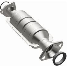 Load image into Gallery viewer, MagnaFlow Exhaust Products 93114 HM Grade Direct-Fit Catalytic Converter for Select Honda Odyssey