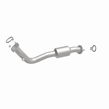 Load image into Gallery viewer, MagnaFlow Exhaust Products 5592543 California CARB Direct-Fit Catalytic Converter for Select Toyota RAV4
