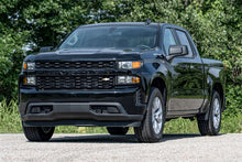 Load image into Gallery viewer, Rough Country RC0504 Lowering Shackles for Select Chevrolet Silverado 1500, Chevrolet Silverado LTD, GMC Sierra 1500, GMC Sierra Limited