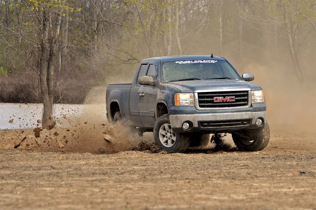 Rough Country 10730 Suspension Lift Kit for Select Chevrolet Silverado 1500, GMC Sierra