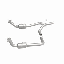 Load image into Gallery viewer, MagnaFlow Exhaust Products 52153 OEM Grade Direct-Fit Catalytic Converter for Select Ford E-150, Ford E-250