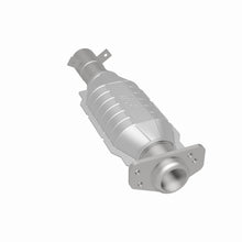 Load image into Gallery viewer, MagnaFlow Exhaust Products 93486 Standard Grade Direct-Fit Catalytic Converter for Select Chevrolet S10, Chevrolet S10 Blazer, GMC Jimmy, GMC S15, GMC S15 Jimmy, GMC Sonoma, GMC Syclone, GMC Typhoon, Oldsmobile Bravada