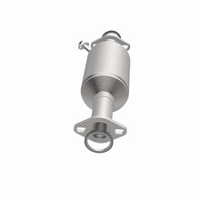 Load image into Gallery viewer, MagnaFlow Exhaust Products 3391895 California CARB Direct-Fit Catalytic Converter for Select Toyota Pickup