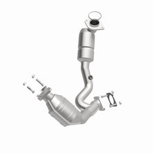 Load image into Gallery viewer, MagnaFlow Exhaust Products 51466 OEM Grade Direct-Fit Catalytic Converter for Select Ford Taurus, Mercury Sable