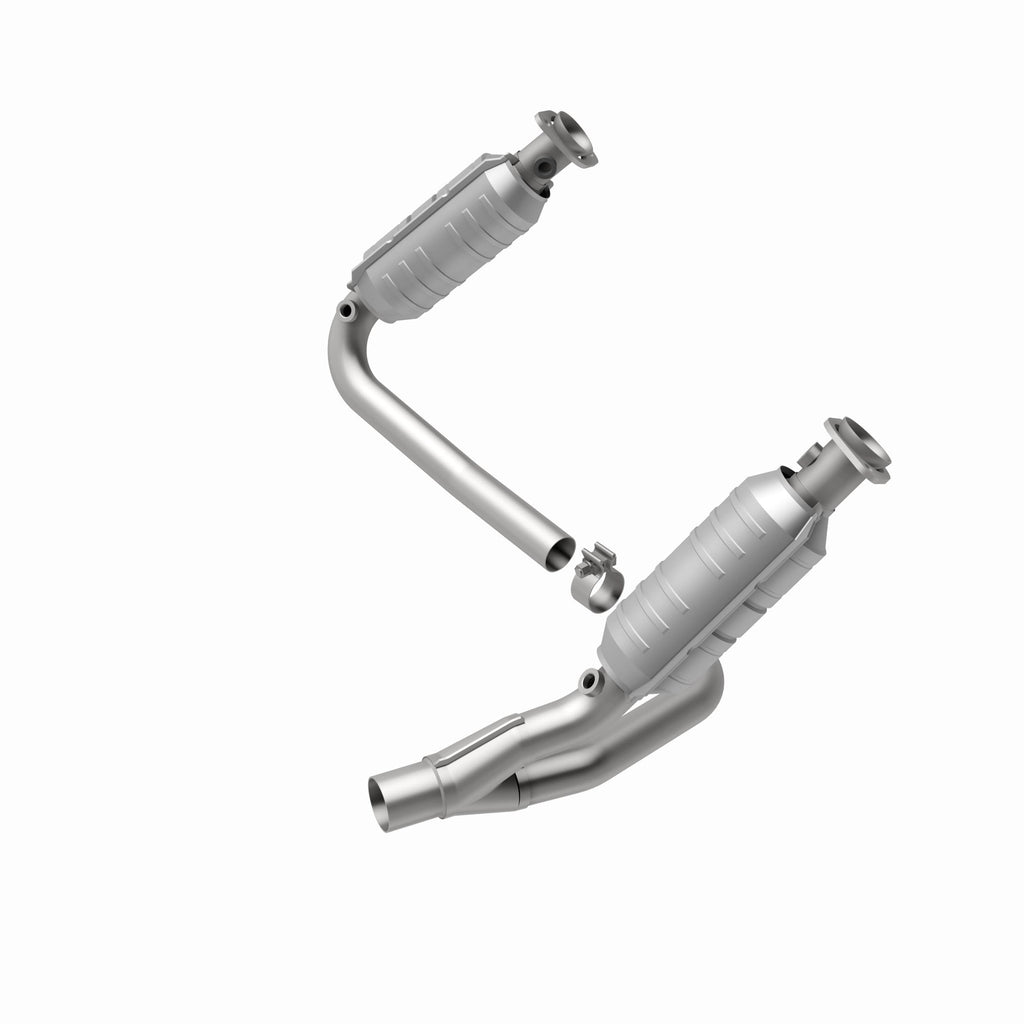 MagnaFlow Exhaust Products 49462 OEM Grade Direct-Fit Catalytic Converter for Select Dodge Dakota, Mitsubishi Raider