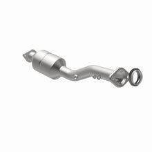 Load image into Gallery viewer, MagnaFlow Exhaust Products 5671272 California CARB Direct-Fit Catalytic Converter for Select Nissan Sentra