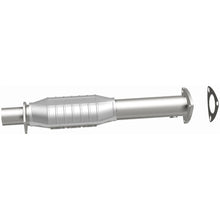 Load image into Gallery viewer, MagnaFlow Exhaust Products 93483 Standard Grade Direct-Fit Catalytic Converter for Select Chevrolet S10, GMC Sonoma