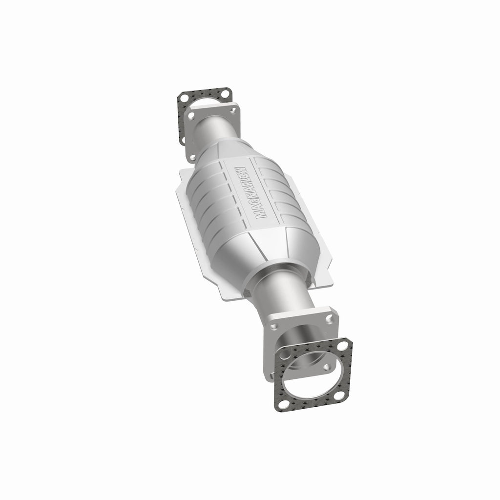 MagnaFlow Exhaust Products 3391657 California CARB Direct-Fit Catalytic Converter for Select Isuzu Pickup, Isuzu Rodeo, Isuzu Trooper