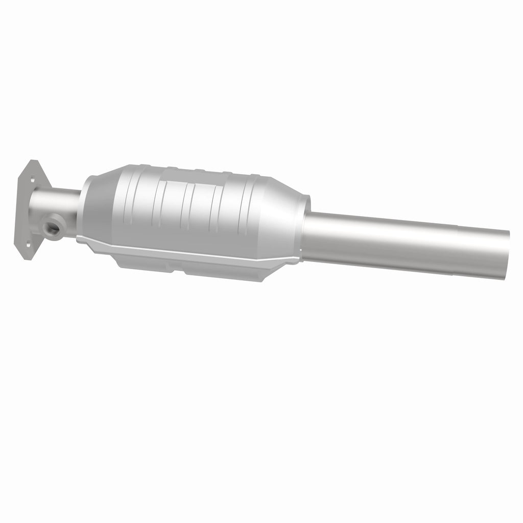 MagnaFlow Exhaust Products 22917 Standard Grade Direct-Fit Catalytic Converter for Select Volkswagen Golf, Volkswagen Jetta
