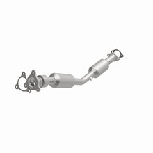 Load image into Gallery viewer, MagnaFlow Exhaust Products 551197 California CARB Direct-Fit Catalytic Converter for Select Chevrolet HHR