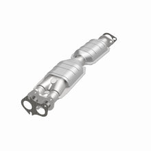 Load image into Gallery viewer, MagnaFlow Exhaust Products 333386 California CARB Direct-Fit Catalytic Converter for Select Ford Bronco II, Ford Ranger