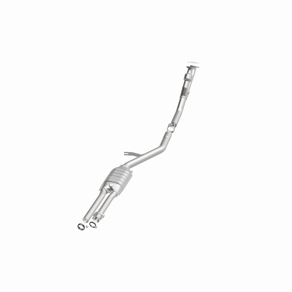 MagnaFlow Exhaust Products 23554 Standard Grade Direct-Fit Catalytic Converter for Select BMW 325i, BMW 325is