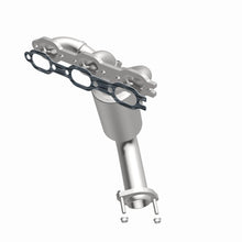 Load image into Gallery viewer, MagnaFlow Exhaust Products 51061 OEM Grade Manifold Catalytic Converter for Select Chrysler Pacifica, Chrysler Sebring, Chrysler Town &amp; Country, Dodge Avenger, Dodge Grand Caravan, Dodge Journey, Volkswagen Routan