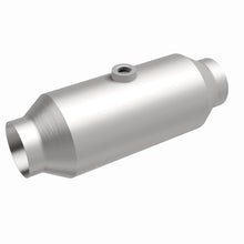 Load image into Gallery viewer, MagnaFlow Exhaust Products 5551356 California CARB Universal Catalytic Converter for Select Chrysler Aspen, Chrysler Town &amp; Country, Dodge Durango, Dodge Grand Caravan, Dodge Nitro, Dodge Ram 1500, Dodge Ram 2500, Ford E-150, Ford E-250, Ford E-350 Super