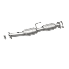 Load image into Gallery viewer, MagnaFlow Exhaust Products 447235 California CARB Direct-Fit Catalytic Converter for Select Ford Ranger, Mazda B3000, Mazda B4000