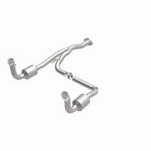 Load image into Gallery viewer, MagnaFlow Exhaust Products 5451186 California CARB Direct-Fit Catalytic Converter for Select Jeep Liberty
