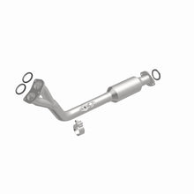 Load image into Gallery viewer, MagnaFlow Exhaust Products 4481912 California CARB Direct-Fit Catalytic Converter for Select Toyota 4Runner