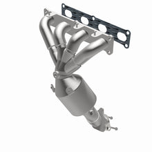 Load image into Gallery viewer, MagnaFlow Exhaust Products 5551158 California CARB Manifold Catalytic Converter for Select Jeep Cherokee