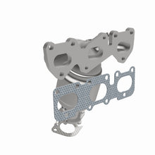 Load image into Gallery viewer, MagnaFlow Exhaust Products 5531090 California CARB Manifold Catalytic Converter for Select Hyundai Santa Fe, Kia Sorento