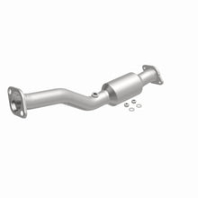 Load image into Gallery viewer, MagnaFlow Exhaust Products 5671709 California CARB Direct-Fit Catalytic Converter for Select Nissan Cube, Nissan Sentra