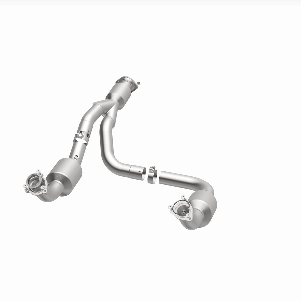 MagnaFlow Exhaust Products 280505 OEM Grade Direct-Fit Catalytic Converter for Select Chevrolet Express 3500, Chevrolet Express 4500, GMC Savana 3500, GMC Savana