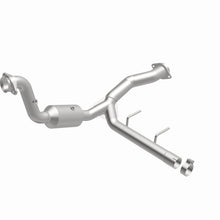 Load image into Gallery viewer, MagnaFlow Exhaust Products 21-471 OEM Grade Direct-Fit Catalytic Converter for Select Ford F-150
