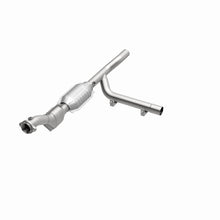 Load image into Gallery viewer, MagnaFlow Exhaust Products 447134 California CARB Direct-Fit Catalytic Converter for Select Ford F-150, Ford F-250