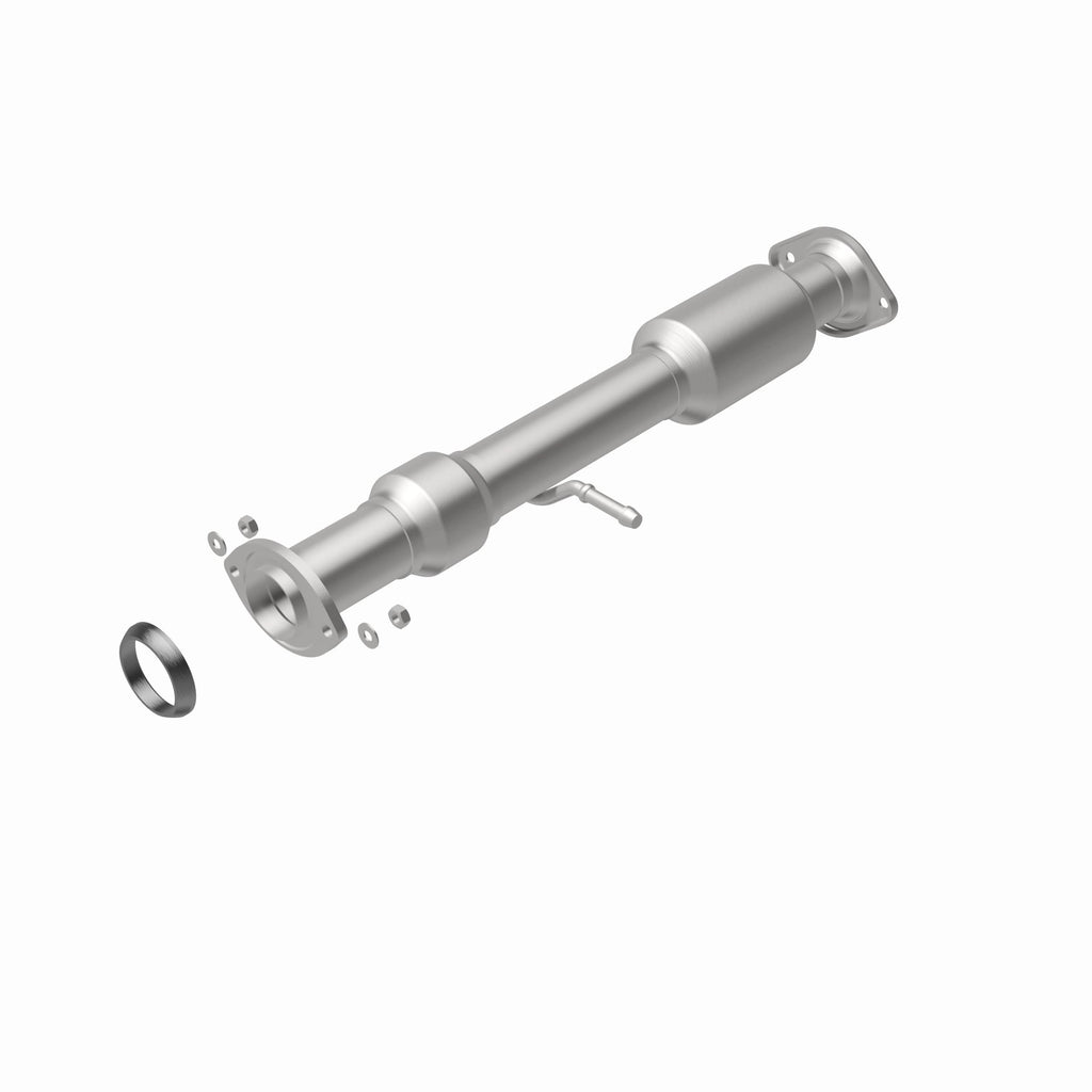 MagnaFlow Exhaust Products 52534 OEM Grade Direct-Fit Catalytic Converter for Select Toyota Highlander
