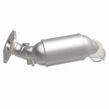 Load image into Gallery viewer, MagnaFlow Exhaust Products 22-009 OEM Grade Manifold Catalytic Converter for Select Lexus RX350, Lexus RX350L, Toyota Highlander, Toyota Sienna