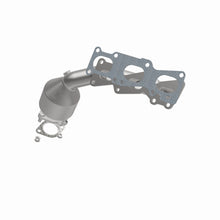 Load image into Gallery viewer, MagnaFlow Exhaust Products 52310 OEM Grade Manifold Catalytic Converter for Select Kia Sorento