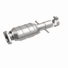 Load image into Gallery viewer, MagnaFlow Exhaust Products 51913 OEM Grade Direct-Fit Catalytic Converter for Select Chevrolet Malibu, Pontiac G6, Saturn Aura