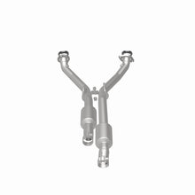 Load image into Gallery viewer, MagnaFlow Exhaust Products 557969 California CARB Direct-Fit Catalytic Converter for Select Cadillac CTS