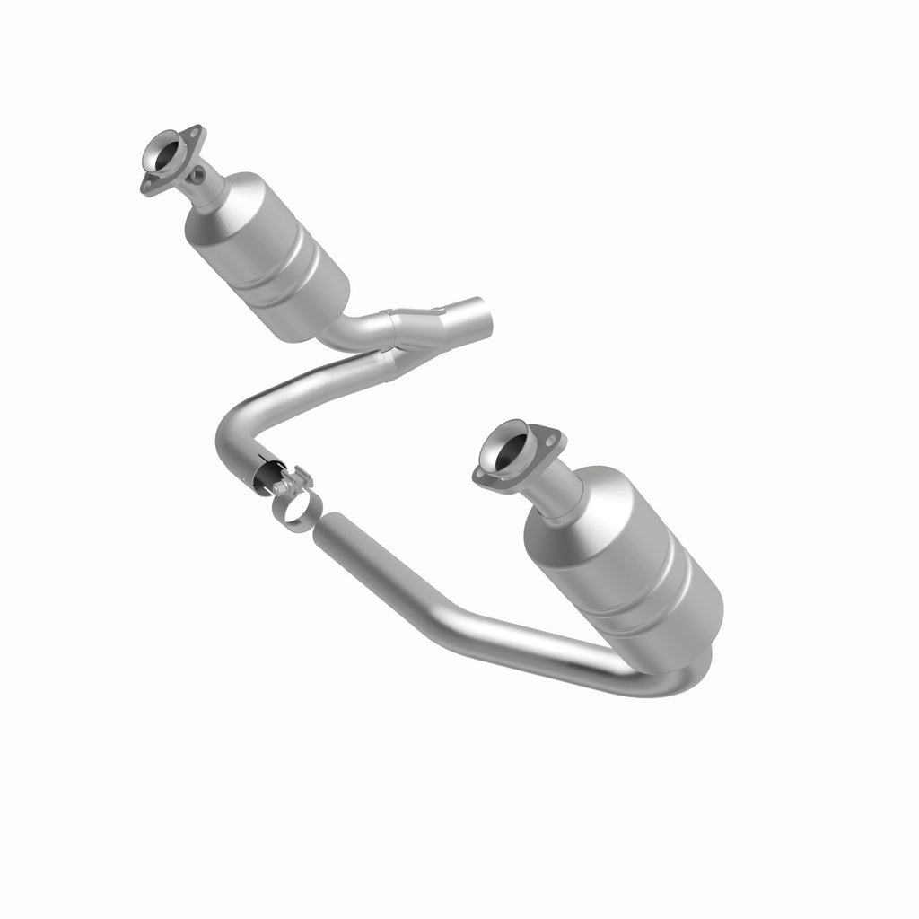 MagnaFlow Exhaust Products 49849 OEM Grade Direct-Fit Catalytic Converter for Select Dodge Dakota, Mitsubishi Raider