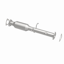 Load image into Gallery viewer, MagnaFlow Exhaust Products 23462 HM Grade Direct-Fit Catalytic Converter for Select Chevrolet S10, GMC Sonoma, Isuzu Hombre