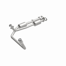Load image into Gallery viewer, MagnaFlow Exhaust Products 4451453 California CARB Direct-Fit Catalytic Converter for Select Cadillac Escalade, Chevrolet C1500, Chevrolet C1500 Suburban, Chevrolet C2500, Chevrolet C2500 Suburban, Chevrolet C3500, Chevrolet K1500, Chevrolet K1500