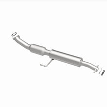 Load image into Gallery viewer, MagnaFlow Exhaust Products 5571189 California CARB Direct-Fit Catalytic Converter for Select Scion xB