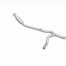Load image into Gallery viewer, MagnaFlow Exhaust Products 4651610 California CARB Direct-Fit Catalytic Converter for Select Dodge Ram