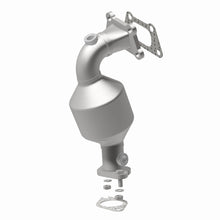 Load image into Gallery viewer, MagnaFlow Exhaust Products 5582220 California CARB Manifold Catalytic Converter for Select Cadillac SRX, Saab 9-4X