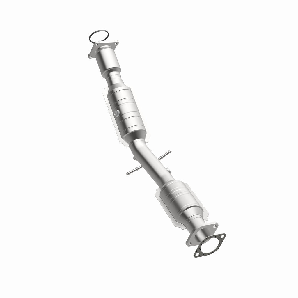 MagnaFlow Exhaust Products 51824 OEM Grade Direct-Fit Catalytic Converter for Select Volvo S40, Volvo V50