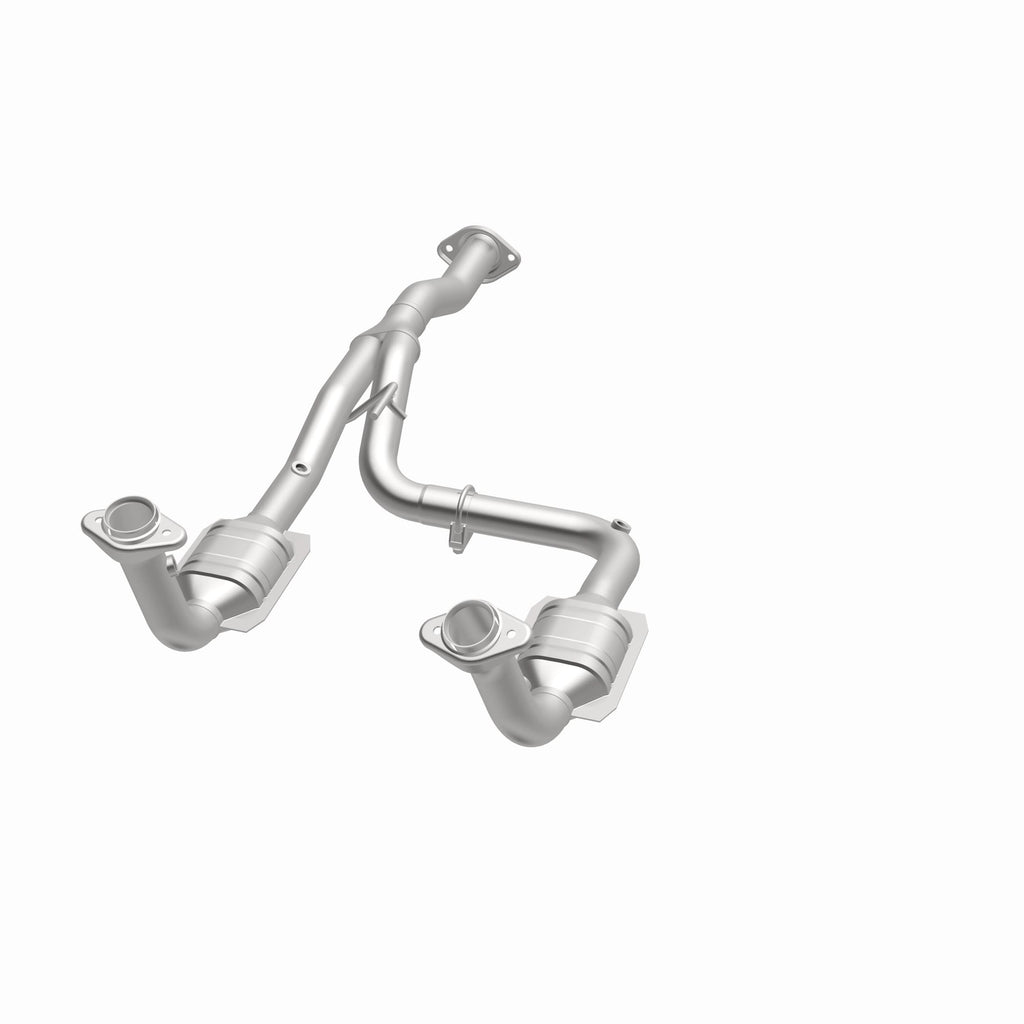 MagnaFlow Exhaust Products 49186 OEM Grade Direct-Fit Catalytic Converter for Select Jeep Liberty