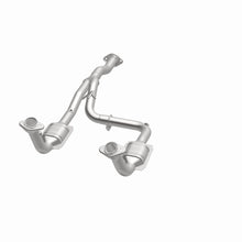 Load image into Gallery viewer, MagnaFlow Exhaust Products 49186 OEM Grade Direct-Fit Catalytic Converter for Select Jeep Liberty