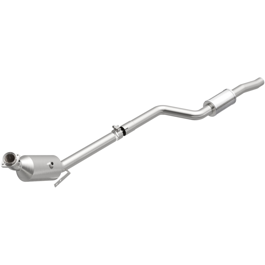 MagnaFlow Exhaust Products 21-498 OEM Grade Direct-Fit Catalytic Converter for Select Mercedes-Benz C300