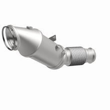 Load image into Gallery viewer, MagnaFlow Exhaust Products 280543 OEM Grade Direct-Fit Catalytic Converter for Select BMW 230i, BMW 230i xDrive, BMW 330i, BMW 330i GT xDrive, BMW 330i xDrive, BMW 430i, BMW 430i Gran Coupe, BMW 430i xDrive, BMW 430i xDrive Gran Coupe, BMW 530e, BMW 530e
