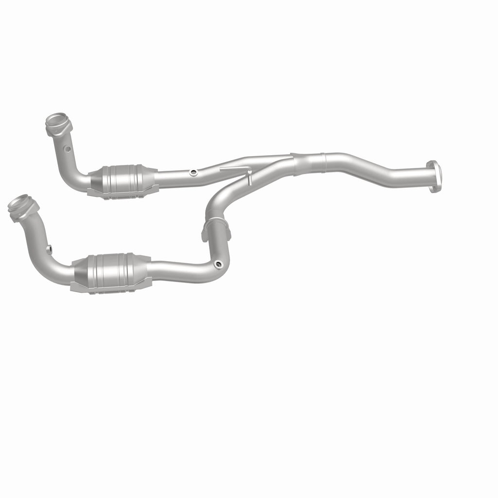 MagnaFlow Exhaust Products 49186 OEM Grade Direct-Fit Catalytic Converter for Select Jeep Liberty