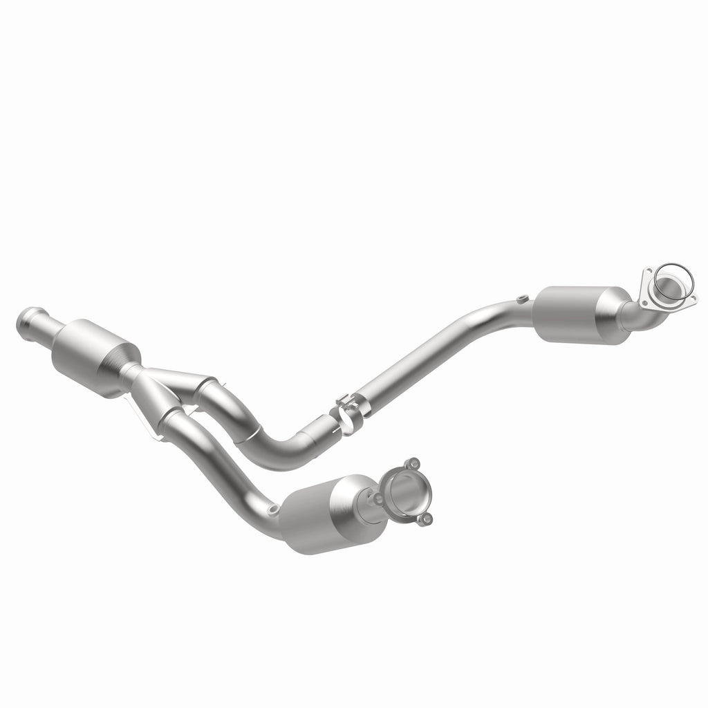 MagnaFlow Exhaust Products 5582578 California CARB Direct-Fit Catalytic Converter for Select Chevrolet Avalanche, Chevrolet Silverado 1500, Chevrolet Suburban 1500, Chevrolet Tahoe, GMC Sierra 1500, GMC Yukon, GMC Yukon XL